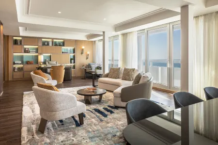 Sheraton Grand Tel Aviv Отели рядом с достопримечательностью «Площадь Ицхака Рабина»