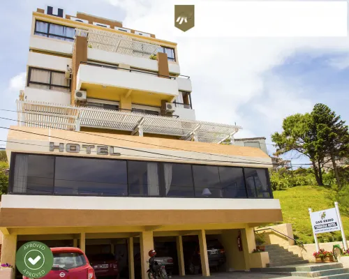 San Remo Terrazas Hotel فنادق في Punta Colorada
