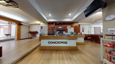 Changsova Hotel Отели рядом с достопримечательностью «Wat Chak Mak»