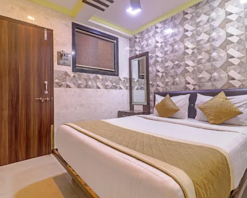 Hotel Al Ahad Hotel berhampiran Bazar Bhendi