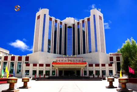 Shandong Building Отели в г. Шигадзе