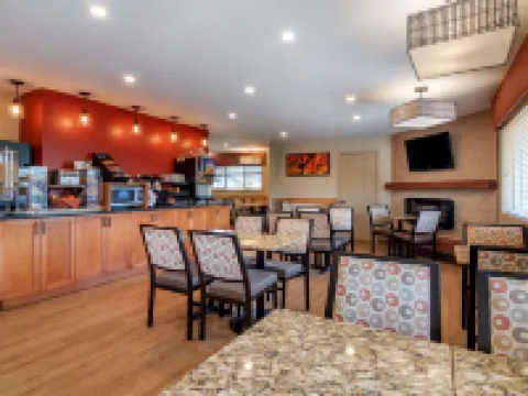 SureStay Plus Hotel by Best Western Salmon Arm Hotels in Salmon Arm