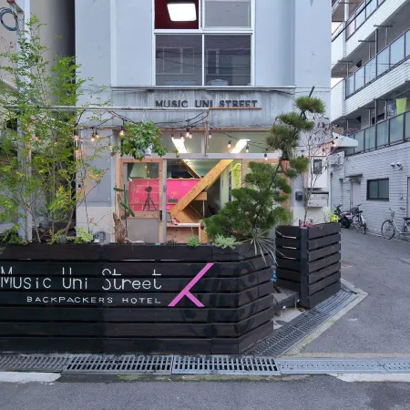Music Uni Street Backpacker's Hostel