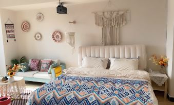 Yuerong Bay Jieyouzhan Serviced Apartment (Central Academy High School Mingrun Plaza Yanshun Road)