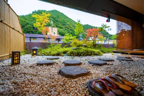 곤자쿠테이