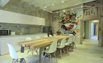 Nomaps - Hostel