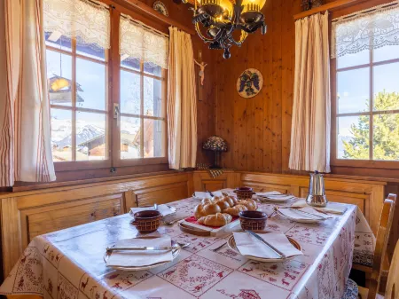 L'Alouette Отели в г. Конте