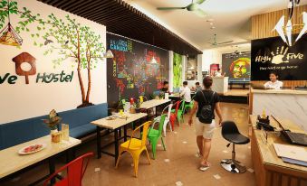 Hanoi High Five Hostel