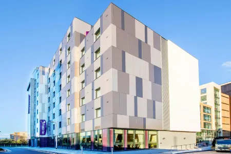 Premier Inn Maidenhead Town Centre Отели рядом с достопримечательностью «Библиотека РБУМ Мейденхед»