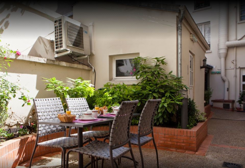 4. 사피르 그르넬..