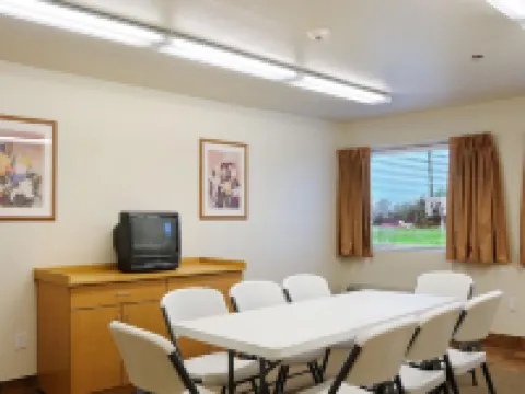 Americas Best Value Inn and Suites Ada Hotels in Ada