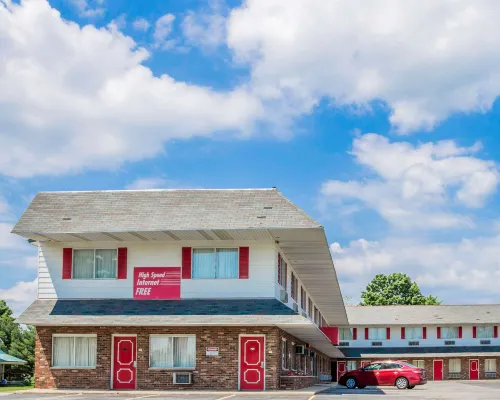 Rodeway Inn Hotels in Kalkaska