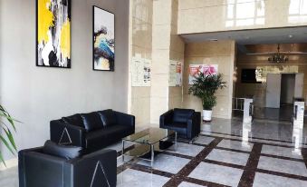 Dingzhou Yijia Homestay (Jueqishan Railway Station Branch)