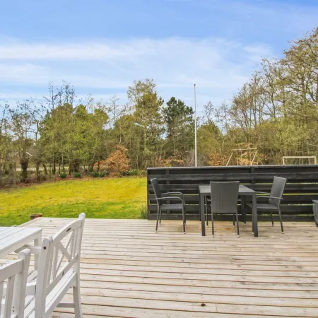 "Nielsine" - 1.5km from the Sea