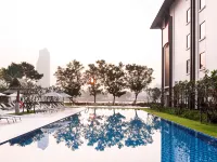 Ibis Bangkok Riverside Các khách sạn gần Bến tàu Si Phraya
