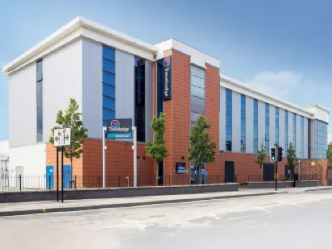 Travelodge Middlesbrough Hotels near Central Library