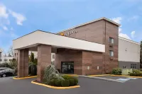 La Quinta Inn by Wyndham Everett - Parkering