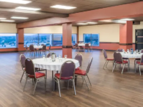 Ramada by Wyndham Downtown Spokane Hotels in Spokane