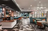 Holiday Inn LEEDS - WAKEFIELD M1, JCT.40 by IHG - bar