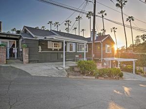 Quaint la Mesa Home with Balcony and Fire Pit!