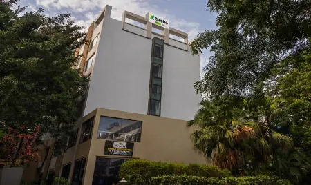 Treebo Regency - Bund Garden, Dhole Patil Road Отели рядом с достопримечательностью «Bund Garden»