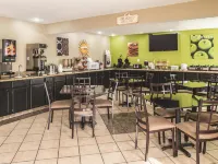 La Quinta Inn & Suites by Wyndham Blue Springs Hôtels à : Blue Springs