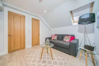 14 Helena House Lux Apartment Hotels in Pangbourne