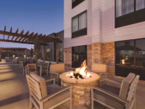 カントリー イン & スイーツ バイ ラディソンセバービル コダック テネシー セバービルのホテル