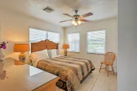 Lovely 'Sea Dreams Villa' w/ Private Beach & Deck! Hotels near MV Captain Keith Tibbetts