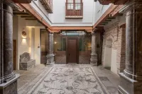 Apartamentos Boutique Granada 3000