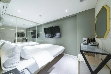 Gwacheon Blanc Отели в г. Квачхон