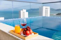 Elite Hotel Nha Trang - Infinity Pools