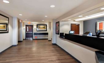 Extended Stay America Suites - Kansas City - South