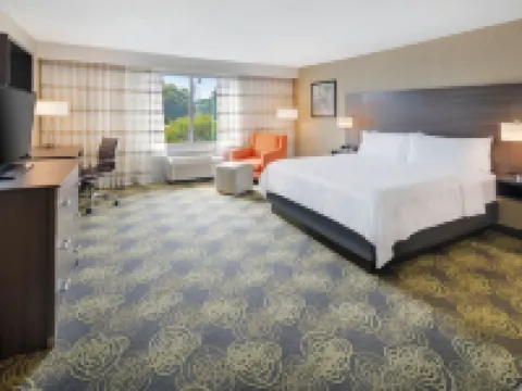 ฮอลิเดย์ อินน์ ชาร์ลอตส์วิลล์-ยูนิเวอร์ซิตี้ แอเรีย บาย IHG โรงแรมในชาร์ลอตส์วิลล์