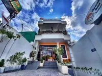 The Cabin Hotel Mantrijeron Hotels in Kecamatan Mergangsan