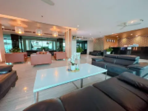 Golden Dragon Beach Resort Pattaya (Bang Lamung) レムチャバンのホテル