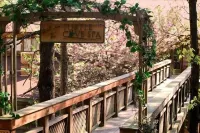 Mountain Harbor King Guest Room on Lake Ouachita Hotel di Mount Ida