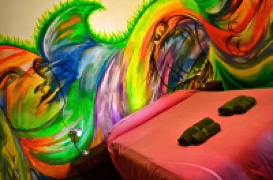 アートファクトリーサンテルモ バローロ宮殿周辺のホテル