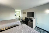 Super 8 by Wyndham Sulphur South Hotels in Sulphur