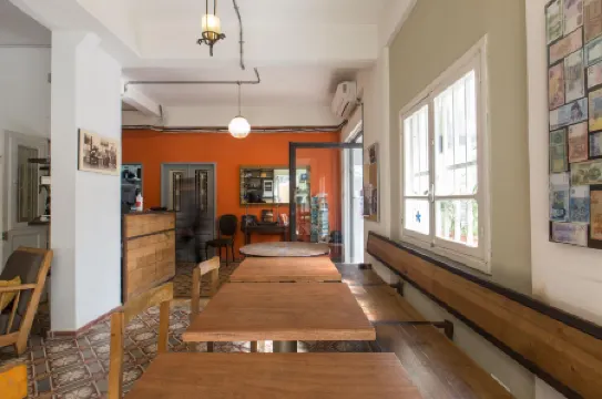 The Grand Meshmosh Hotel