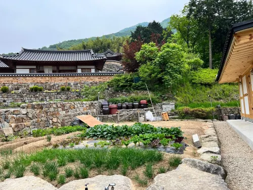 Wanju Hanok Pension Hyurim Hotels in Wanju-gun