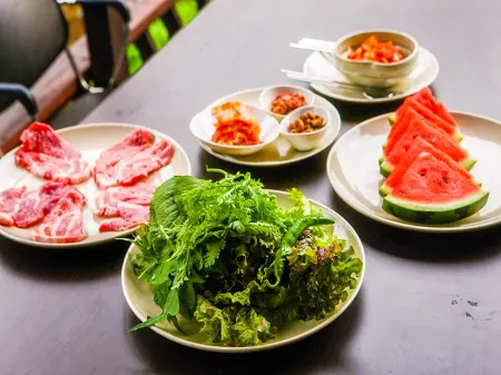 Yangpyeong Deulkkothyanggi Meomuneungot Pension Отели рядом со станцией Yongmun Station