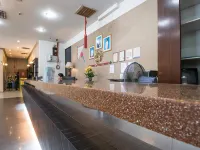 Belllo Hotel JB Central