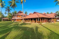 Sree Gokulam Nalanda Resorts Hotels near Rajahamsam Holidays House Boat
