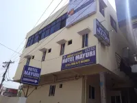 Hotel Mayuri Hotels near Kondakarla yellaramma temple