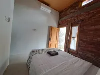 Wilujeng Homestay Hotels in Wanurejo