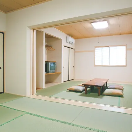Wafu Business Ryokan Fukuzumi Отели рядом с достопримечательностью «Железнодорожная станция Симидзу»