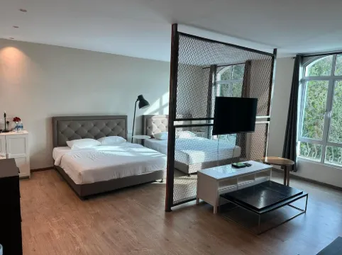 The Roosevelt Studio