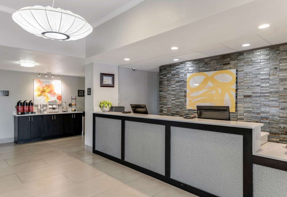 Best Western Auburndale Inn and SuitesOver view