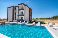 Deluxe Villa Laura 6a Hotels in Novalja